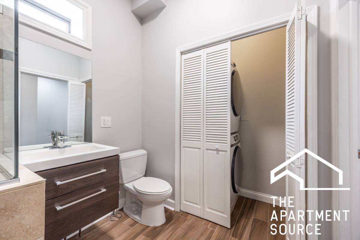 Apartment for rent at 1756 W Montrose Ave #1, Chicago, IL 60613