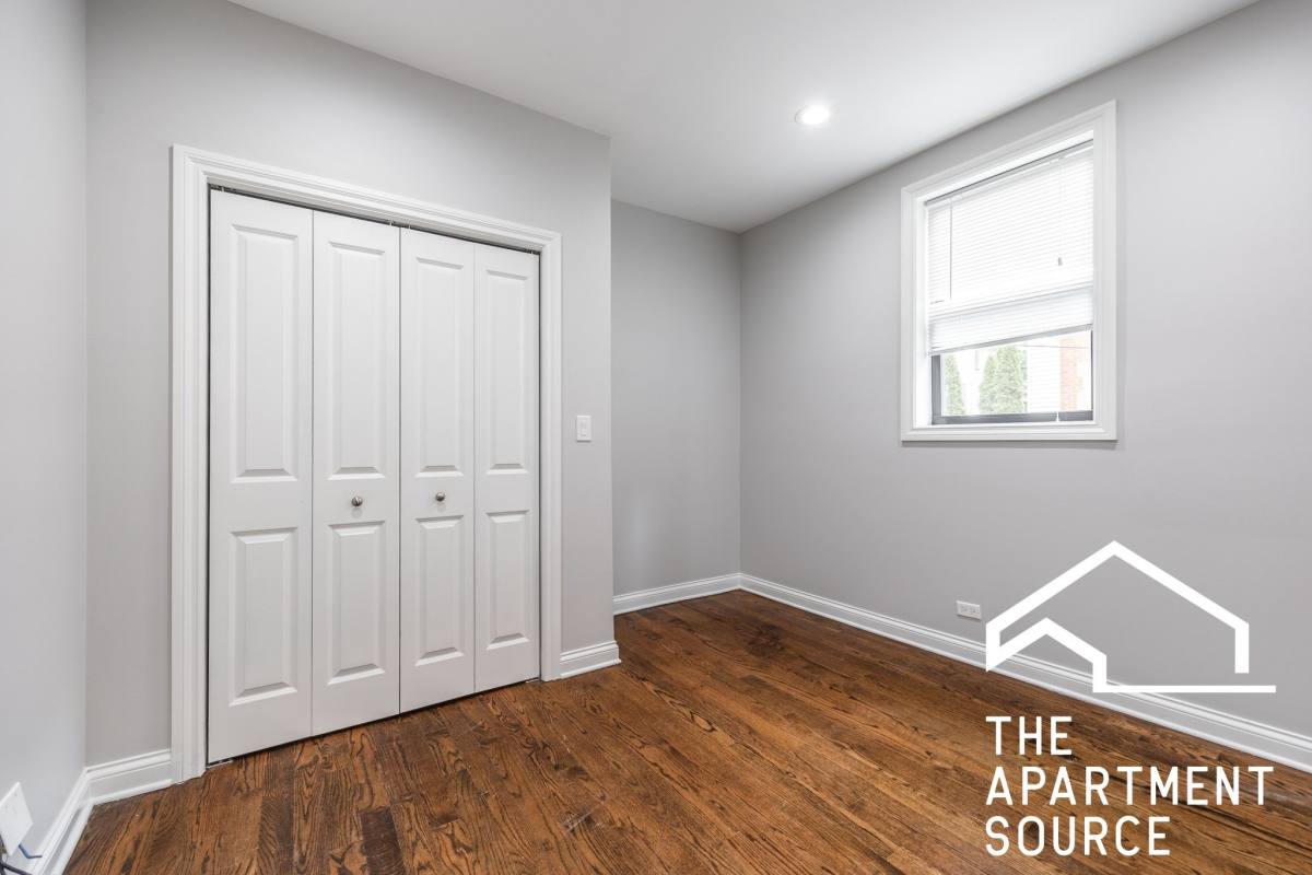 Apartment for rent at 1756 W Montrose Ave #1, Chicago, IL 60613