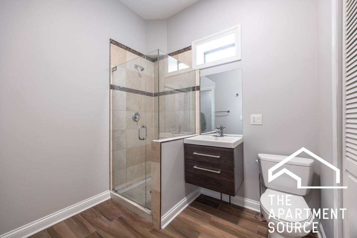 Apartment for rent at 1756 W Montrose Ave #1, Chicago, IL 60613