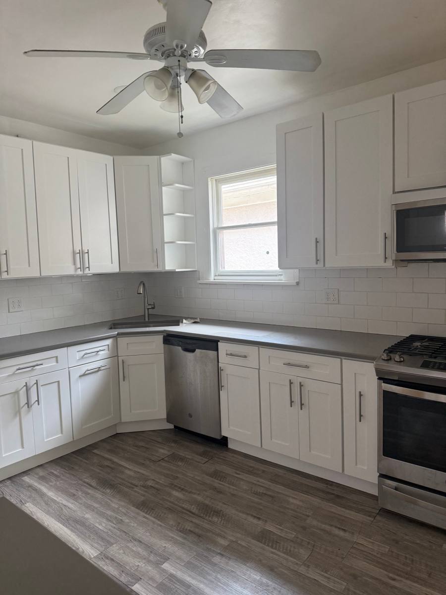 House for rent at 2439 W Byron St, Chicago, IL 60618