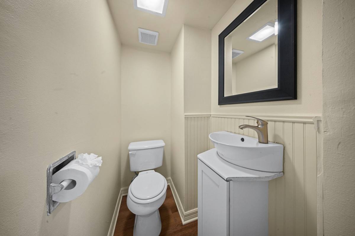 Townhouse for rent at 208 E Starr Ave #1, Nacogdoches, TX 75961