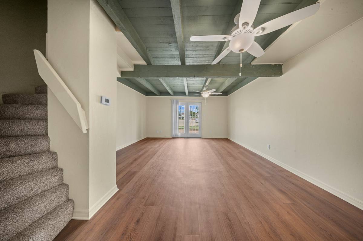 Townhouse for rent at 208 E Starr Ave #1, Nacogdoches, TX 75961