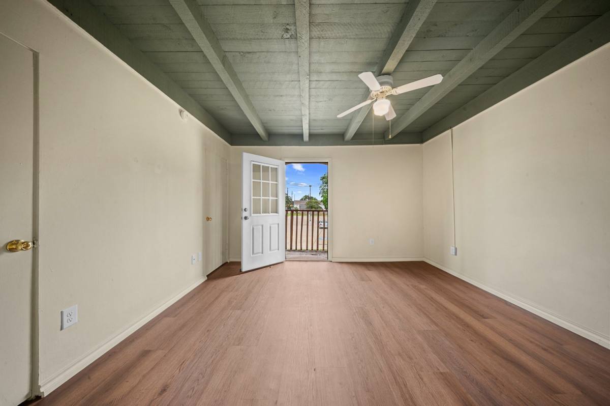 Townhouse for rent at 208 E Starr Ave #1, Nacogdoches, TX 75961