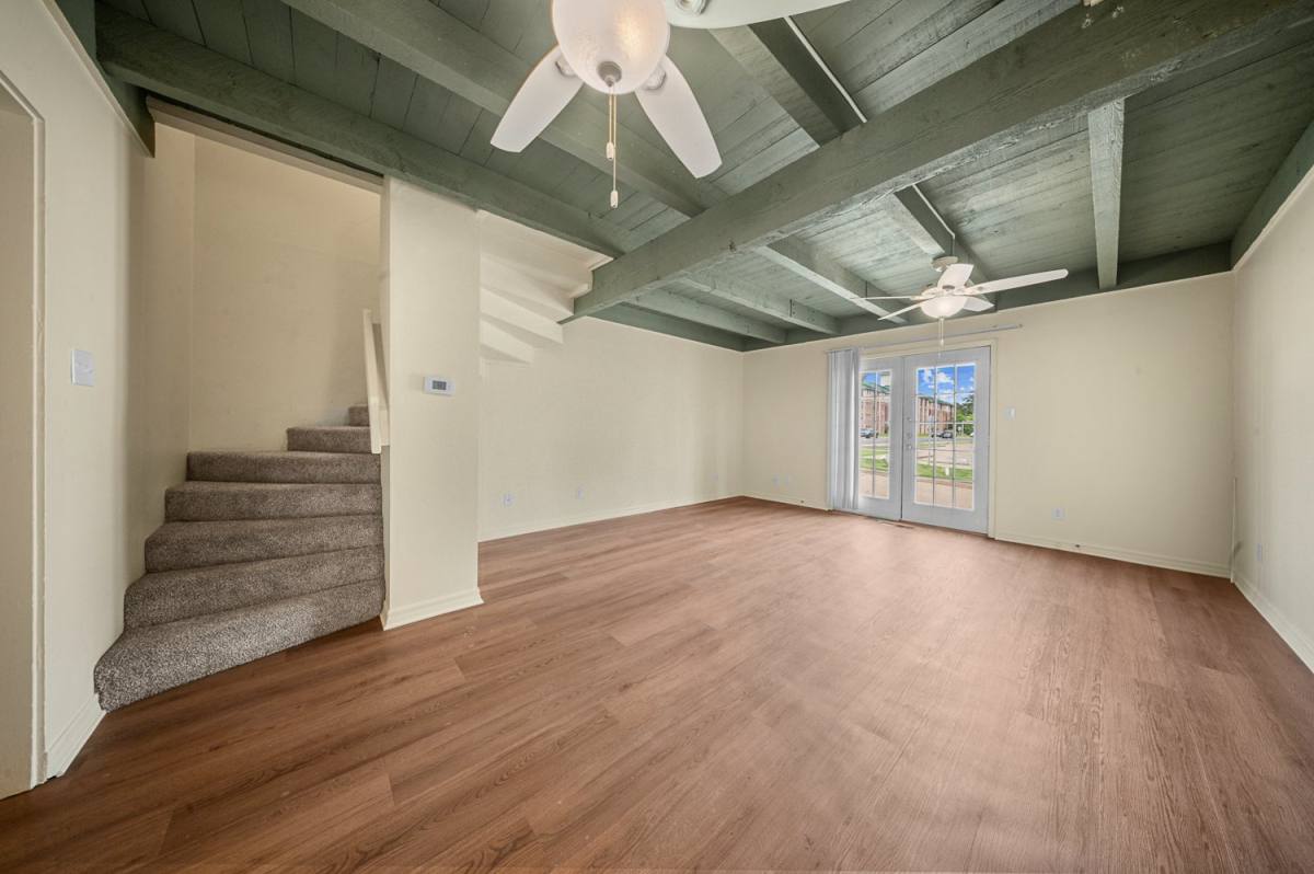 Townhouse for rent at 208 E Starr Ave #1, Nacogdoches, TX 75961