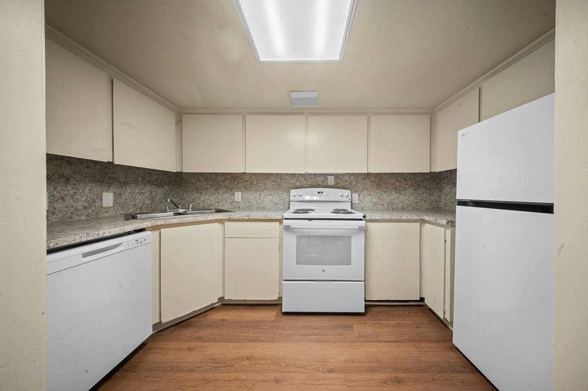 Townhouse for rent at 208 E Starr Ave #1, Nacogdoches, TX 75961