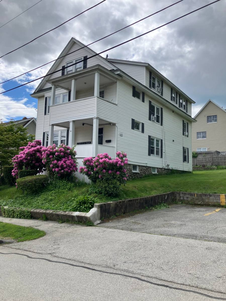 Apartment for rent at 4 Loring St #1, Worcester, MA 01606