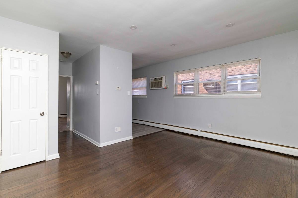 Apartment for rent at 712-718 E Main St #3A, Maple Shade, NJ 08052