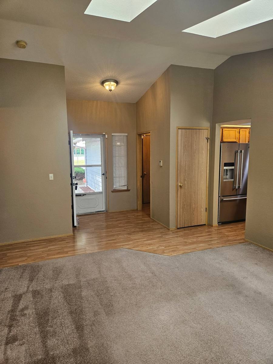 House for rent at 609 N Granite Ave, Granite Falls, WA 98252