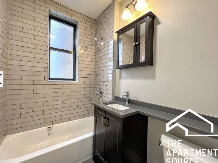 Apartment for rent at 4419 N Wolcott Ave #2, Chicago, IL 60640
