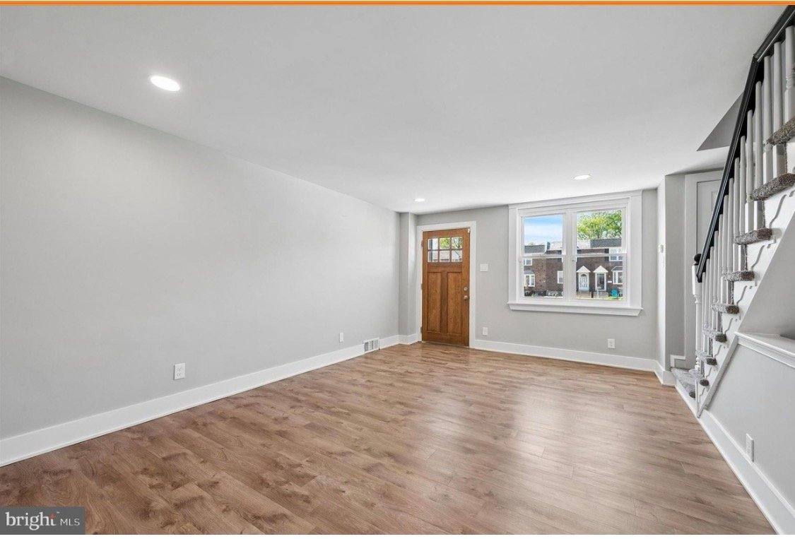 Townhouse for rent at 306 Pine St, Glenolden, PA 19036