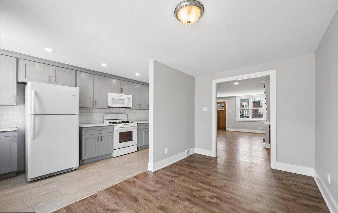 Townhouse for rent at 306 Pine St, Glenolden, PA 19036