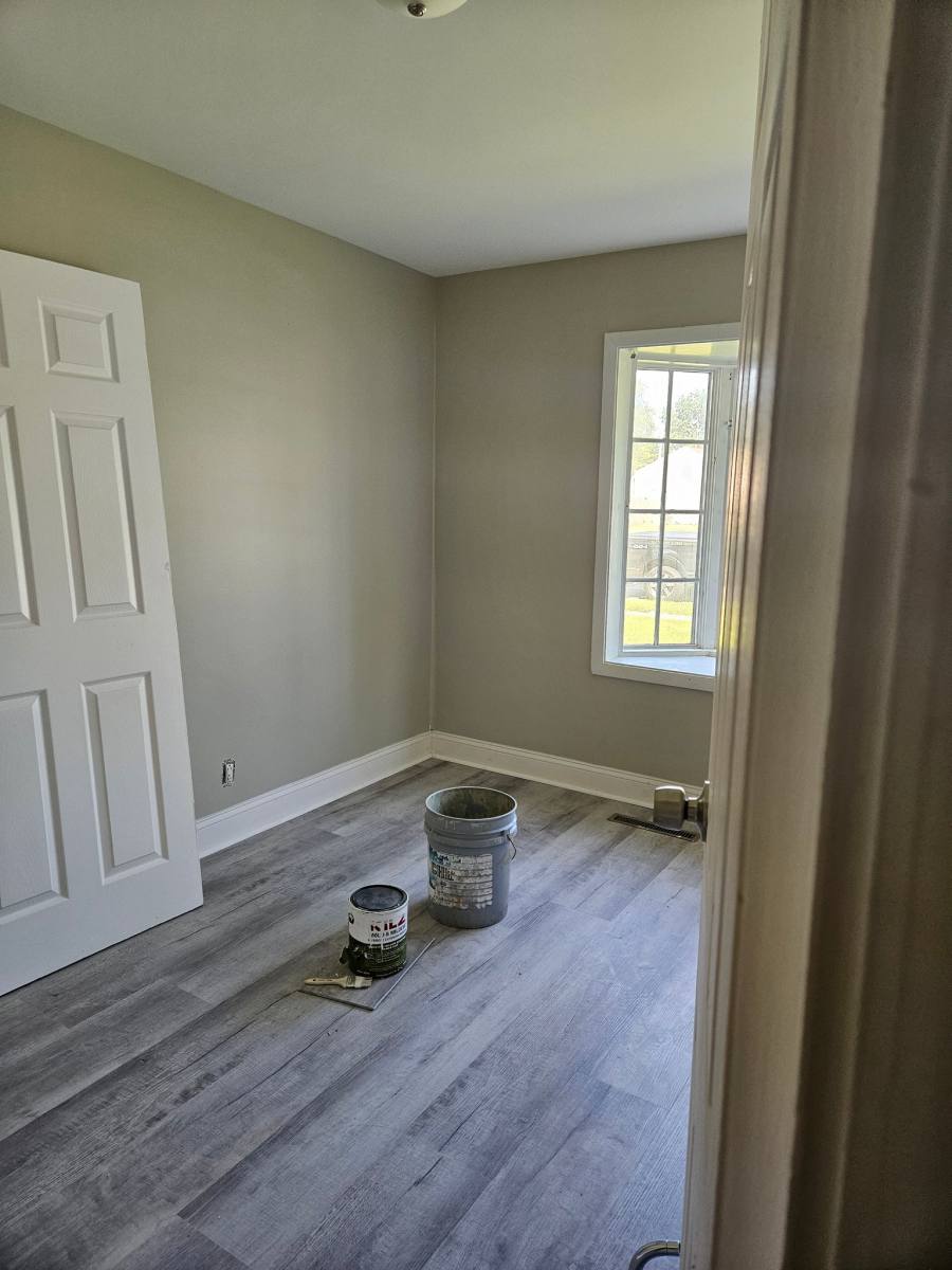 House for rent at 1020 S Park Blvd, Streamwood, IL 60107
