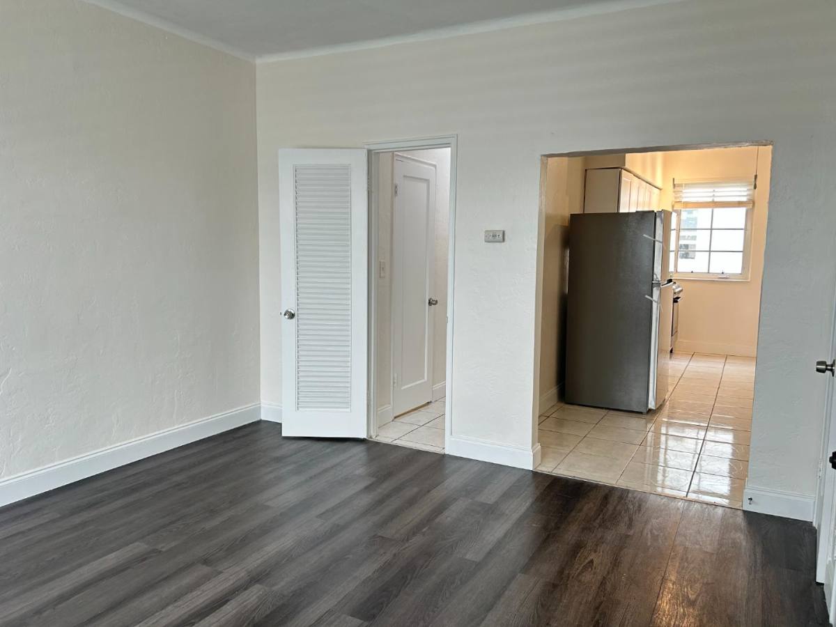 Apartment for rent at 1126 Pennsylvania Ave 1124 4, Miami Beach, FL 33139