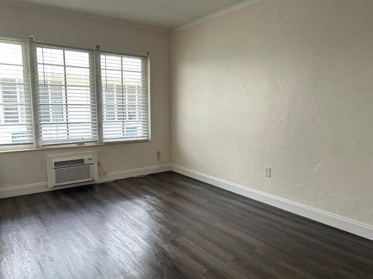 Apartment for rent at 1126 Pennsylvania Ave 1124 4, Miami Beach, FL 33139