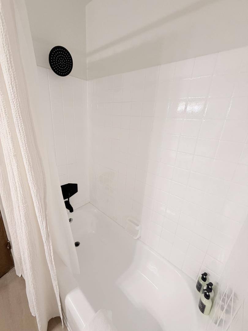 Apartment for rent at 4401 N Grand River Ave #3, Lansing, MI 48906