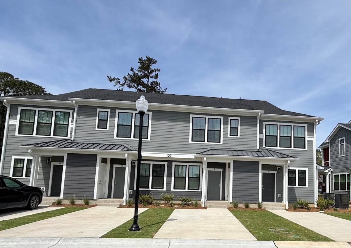 Townhouse for rent at 127 S McAllister St #B Spillane 2-1, Lake City, SC 29560