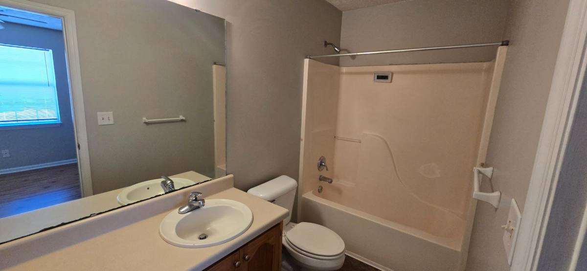 Apartment for rent at 1064 Angel Dr #2C, Jacksonville, AL 36265