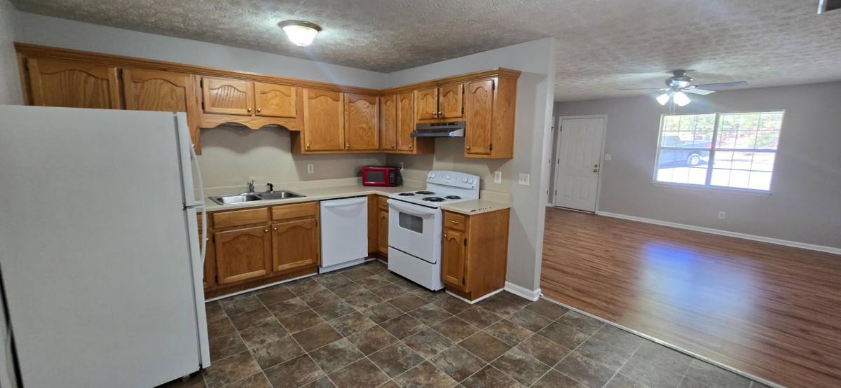 Apartment for rent at 1064 Angel Dr #2C, Jacksonville, AL 36265