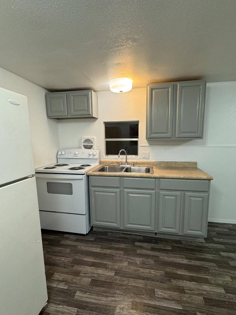 Apartment for rent at 2111 W Austin St #25 Pom, Port Lavaca, TX 77979