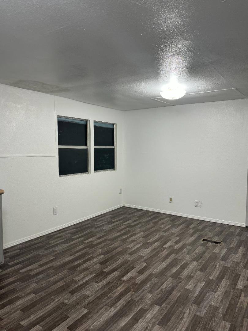 Apartment for rent at 2111 W Austin St #25 Pom, Port Lavaca, TX 77979