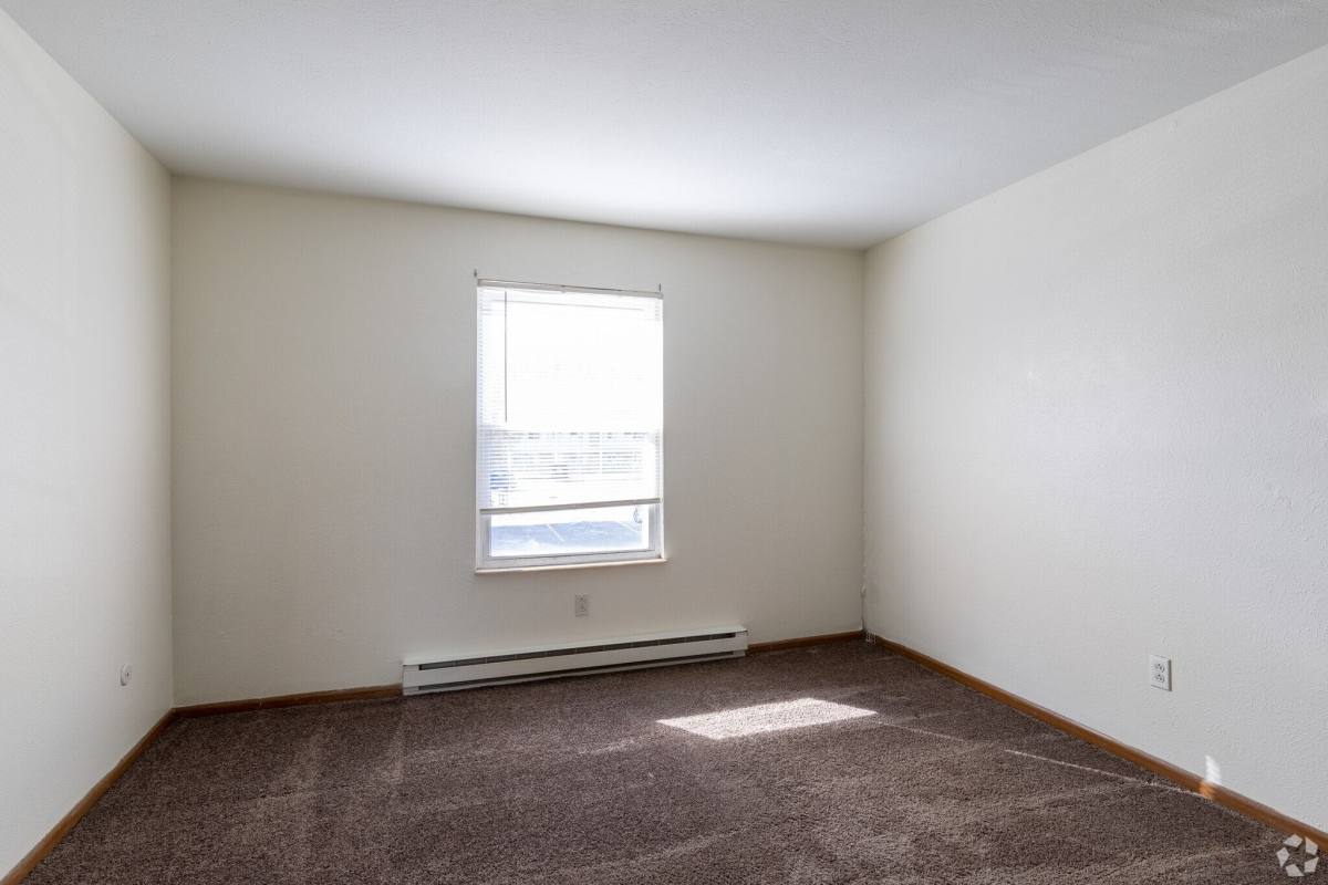 Apartment for rent at Parkside, 1350 Brookview Dr, Toledo, OH 43615
