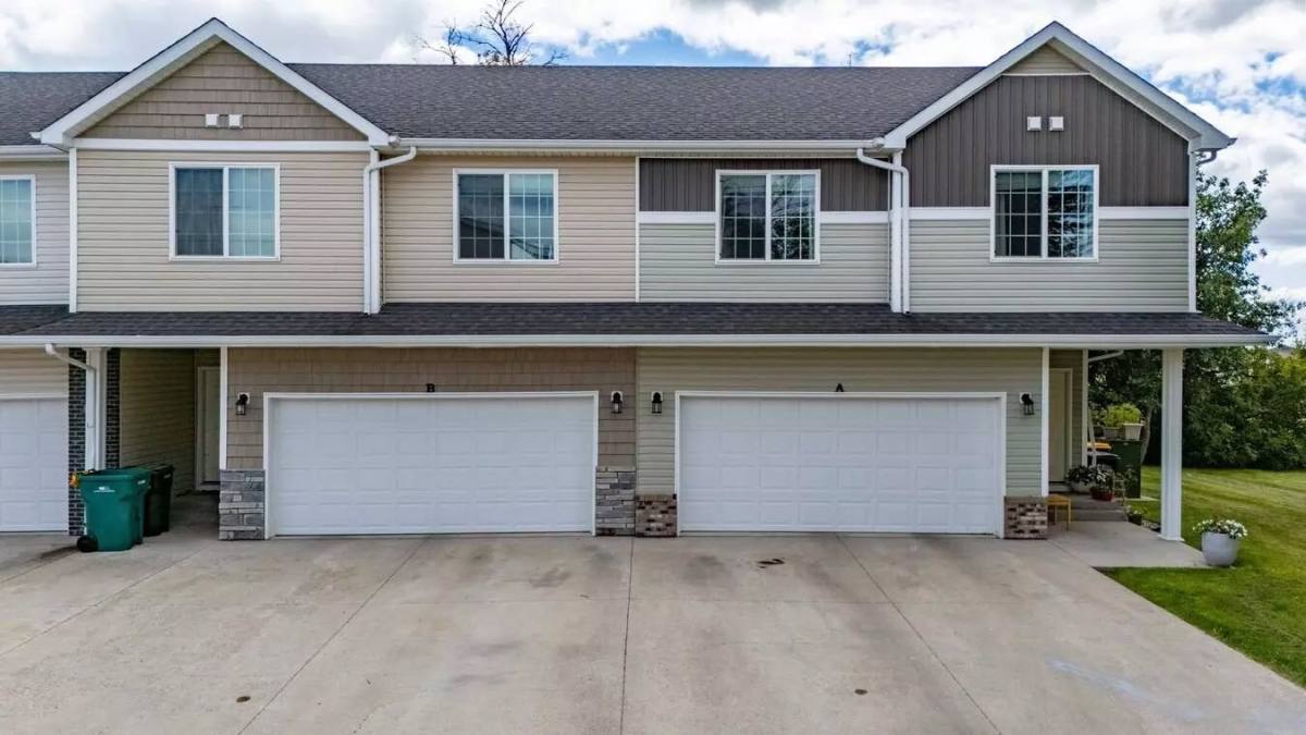 Townhouse for rent at Montgomery Townhomes, 3268 9th St W #I, West Fargo, ND 58078