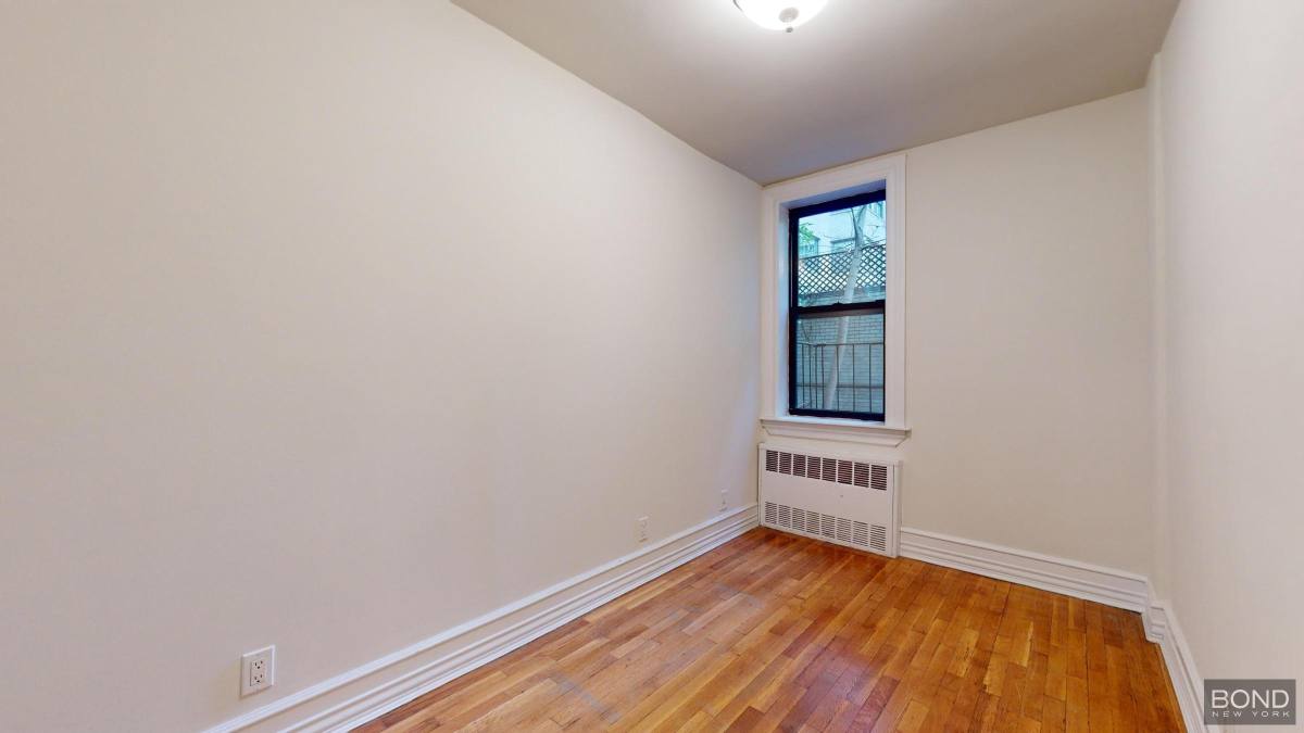 Apartment for rent at 338 E 70th St #3B, New York, NY 10021