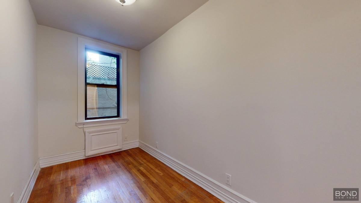 Apartment for rent at 338 E 70th St #3B, New York, NY 10021
