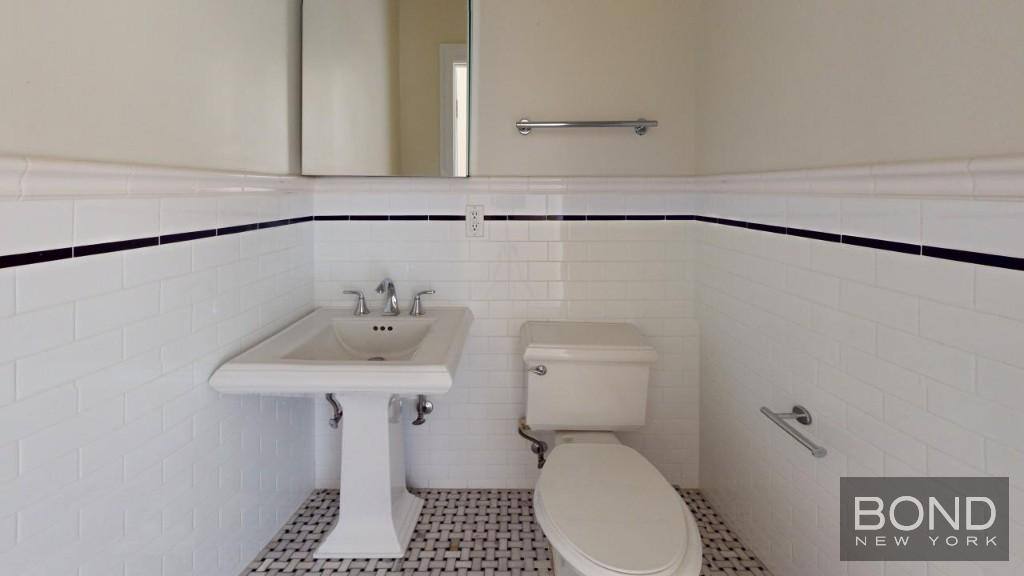 Apartment for rent at 166 Second Ave #14K, New York, NY 10003