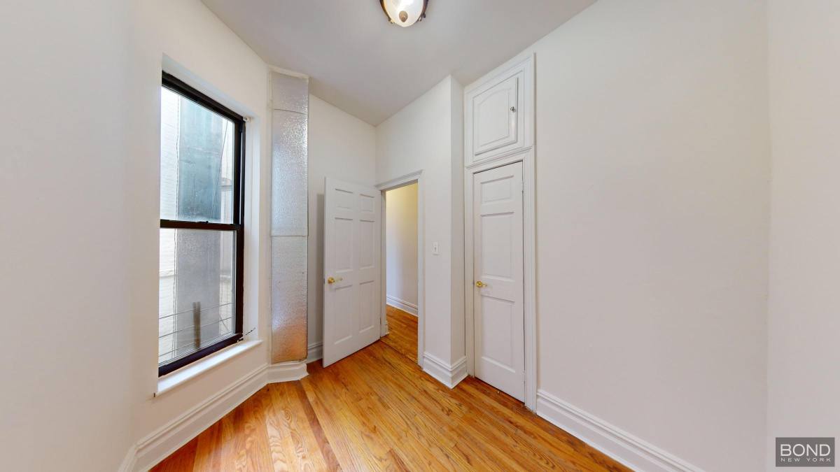 Apartment for rent at 1443 York Ave #4W, New York, NY 10075