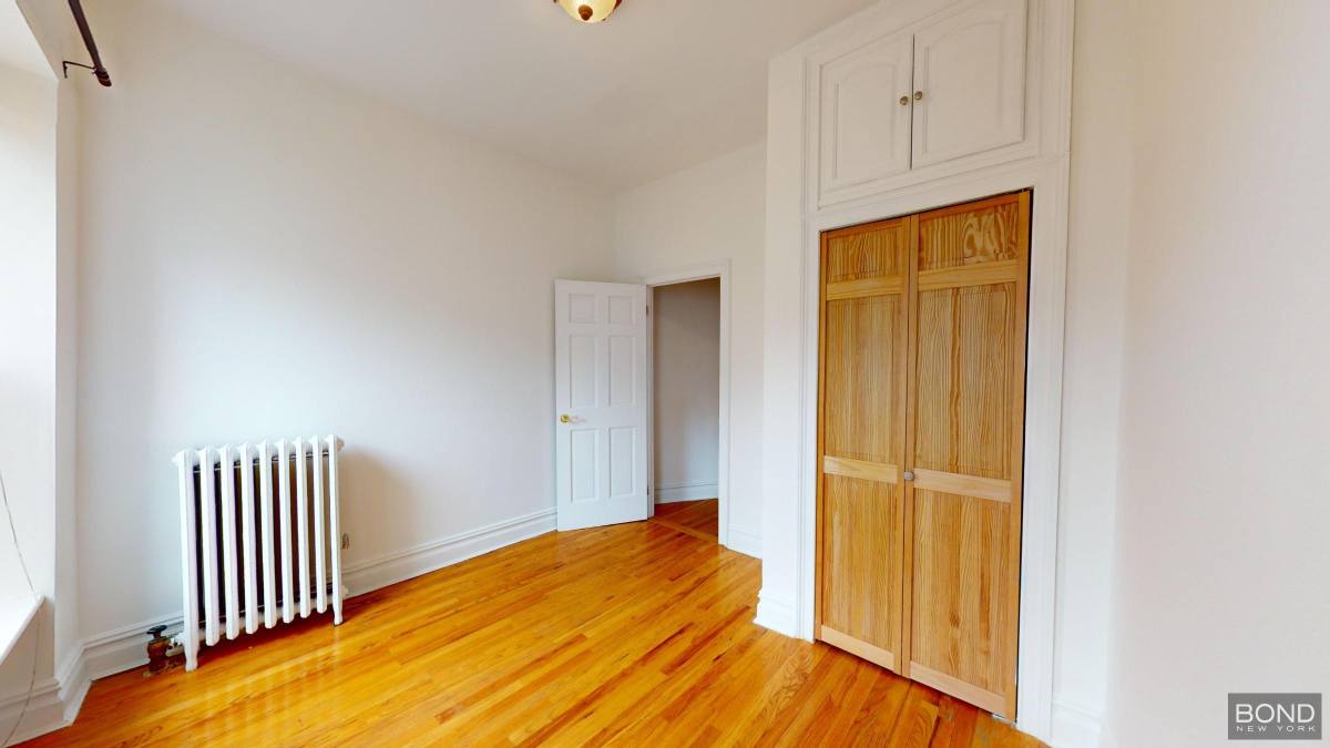 Apartment for rent at 1443 York Ave #4W, New York, NY 10075