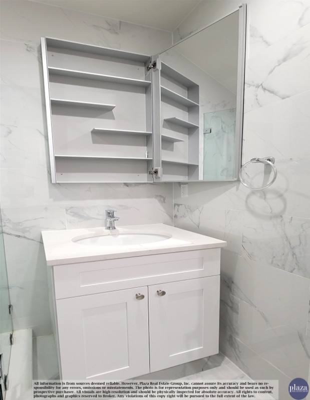 Apartment for rent at 882 Lexington Ave #3A, New York, NY 10021
