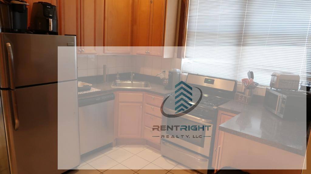 Apartment for rent at 1353 Ashland #3F, Chicago, IL 60622