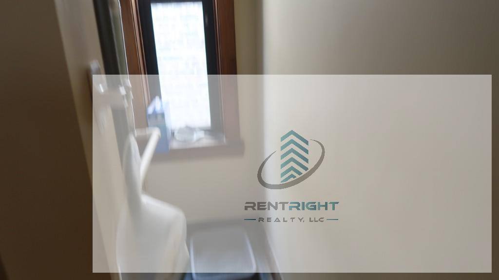 Apartment for rent at 1353 Ashland #3F, Chicago, IL 60622