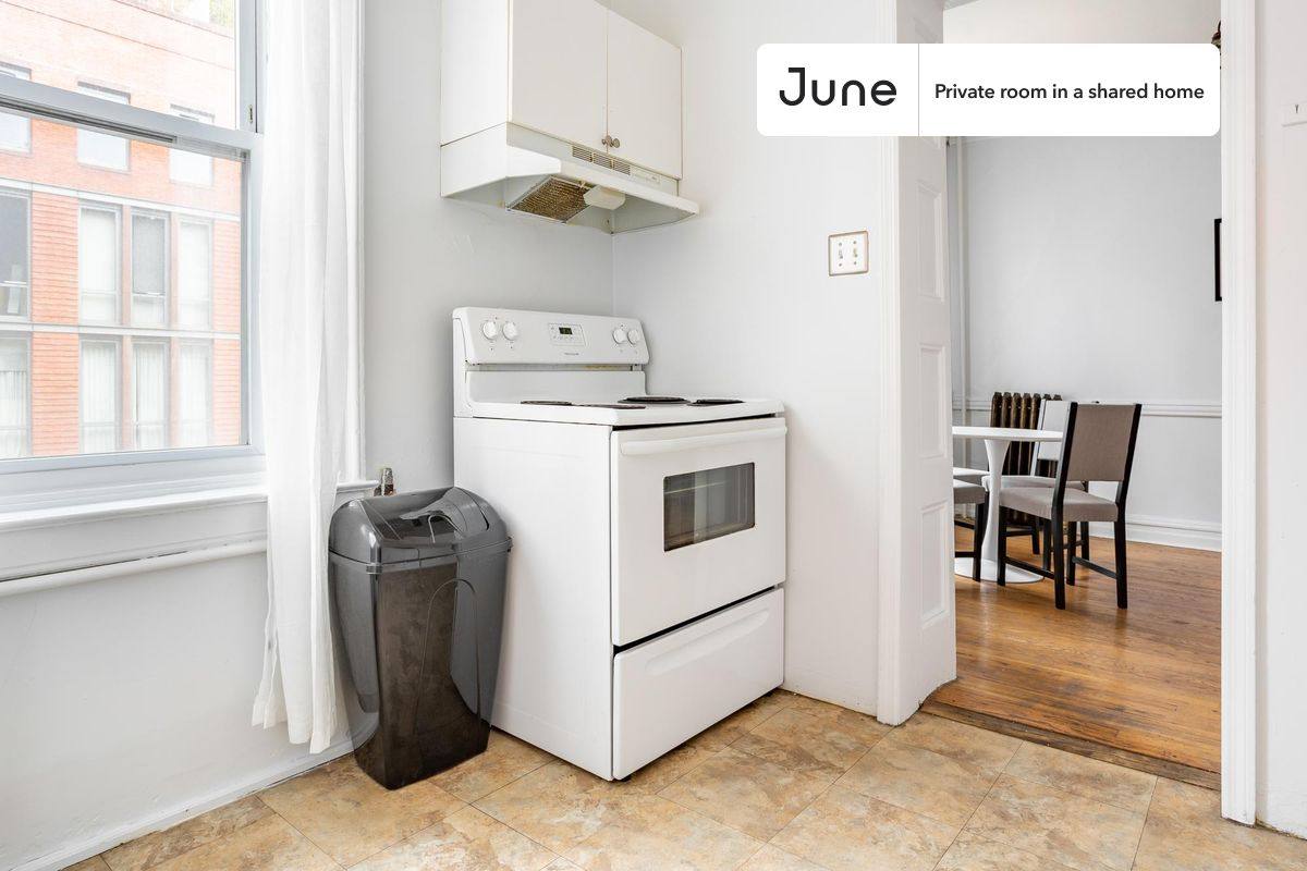 Apartment for rent at 400 W 20th St, New York, NY 10011