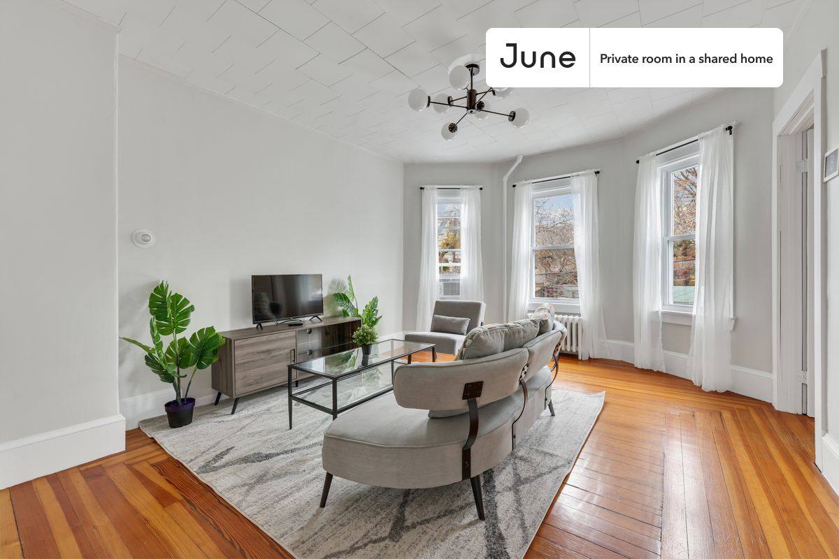 Apartment for rent at 29 Craigie St #C, Somerville, MA 02143
