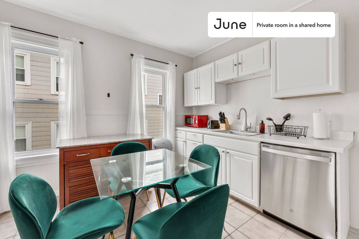 Apartment for rent at 29 Craigie St #C, Somerville, MA 02143