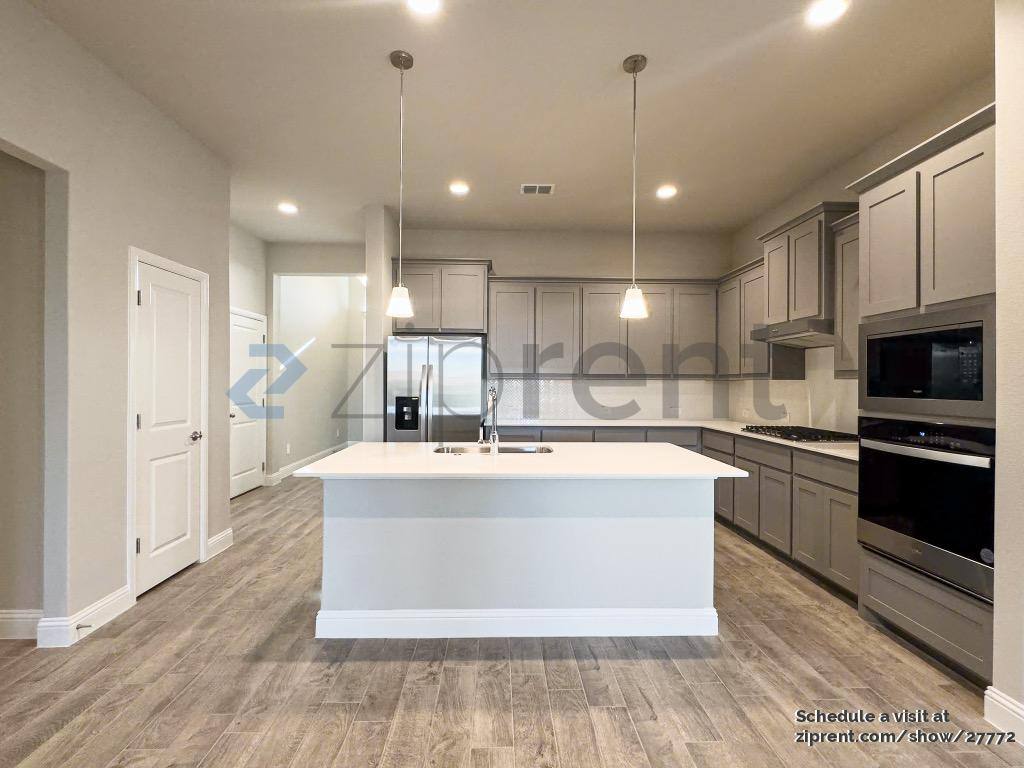 House for rent at 3108 Lionsgate Dr, Argyle, TX 76226