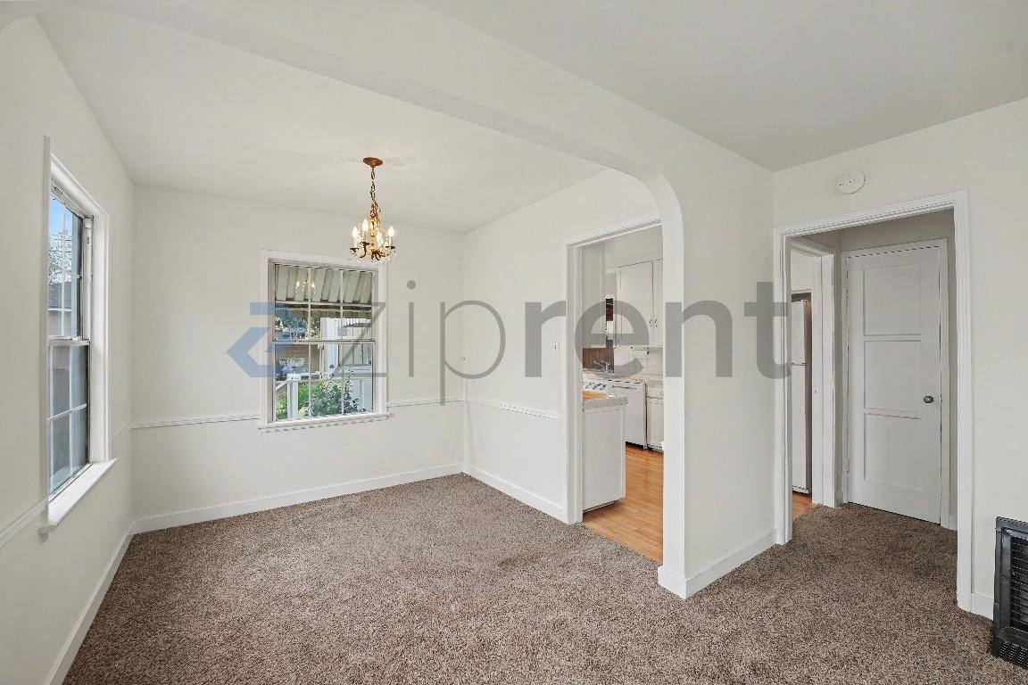 House for rent at 428 E 44th Circle, Long Beach, CA 90807