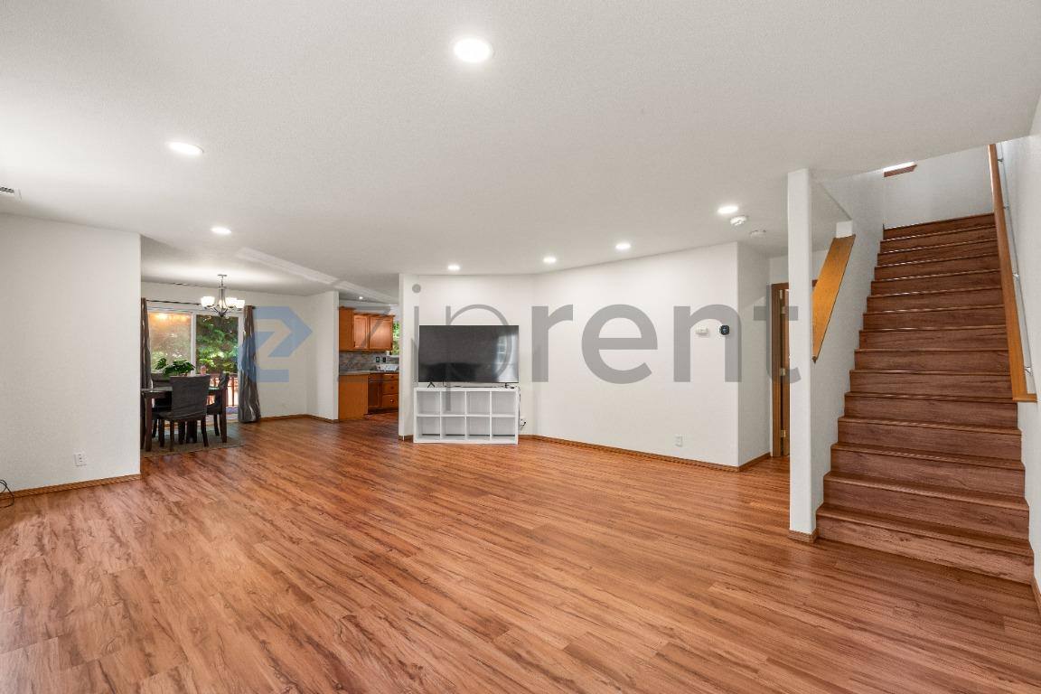 House for rent at 17518 14th Ave SE, Bothell, WA 98012
