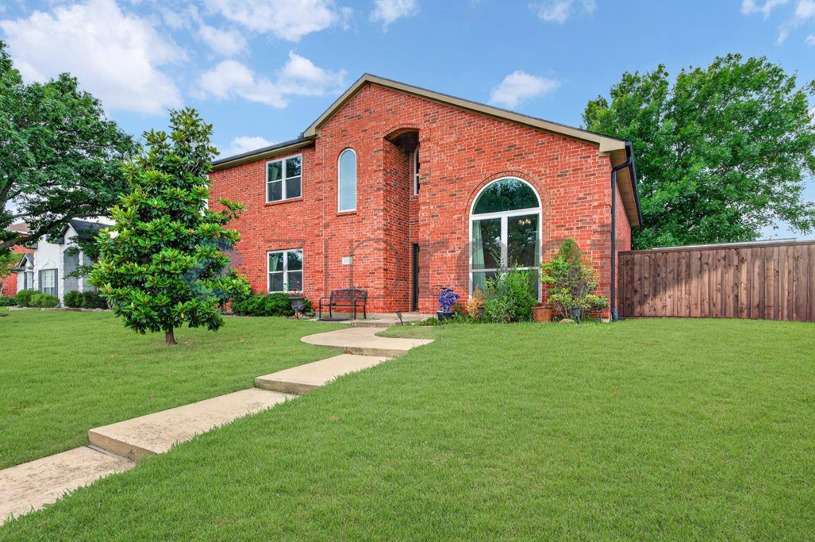 House for rent at 7011 Cottonwood Circle, Sachse, TX 75048