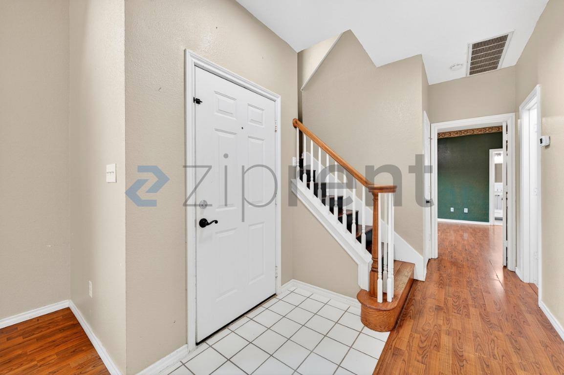 House for rent at 7011 Cottonwood Circle, Sachse, TX 75048