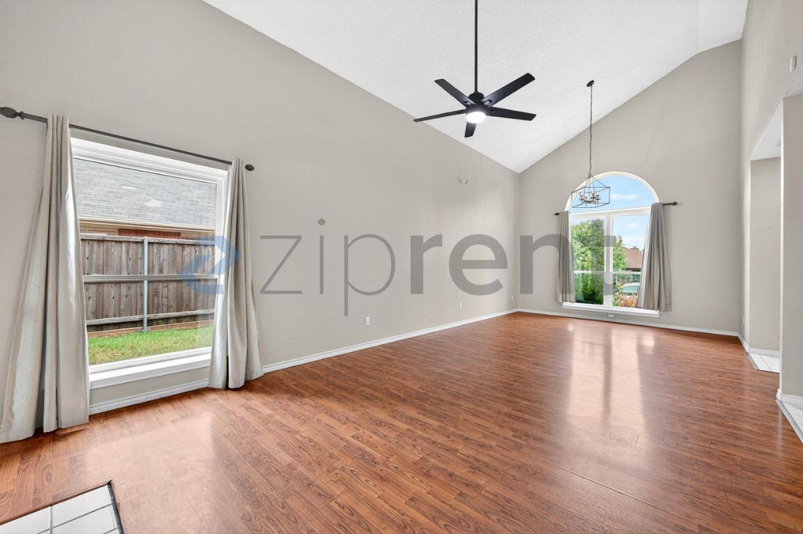 House for rent at 7011 Cottonwood Circle, Sachse, TX 75048