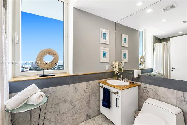 Condo for rent at 540 W Ave #2311, Miami Beach, FL 33139