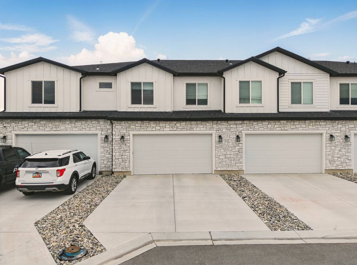 Townhouse for rent at 1161 N 550 W #108, Tooele, UT 84074