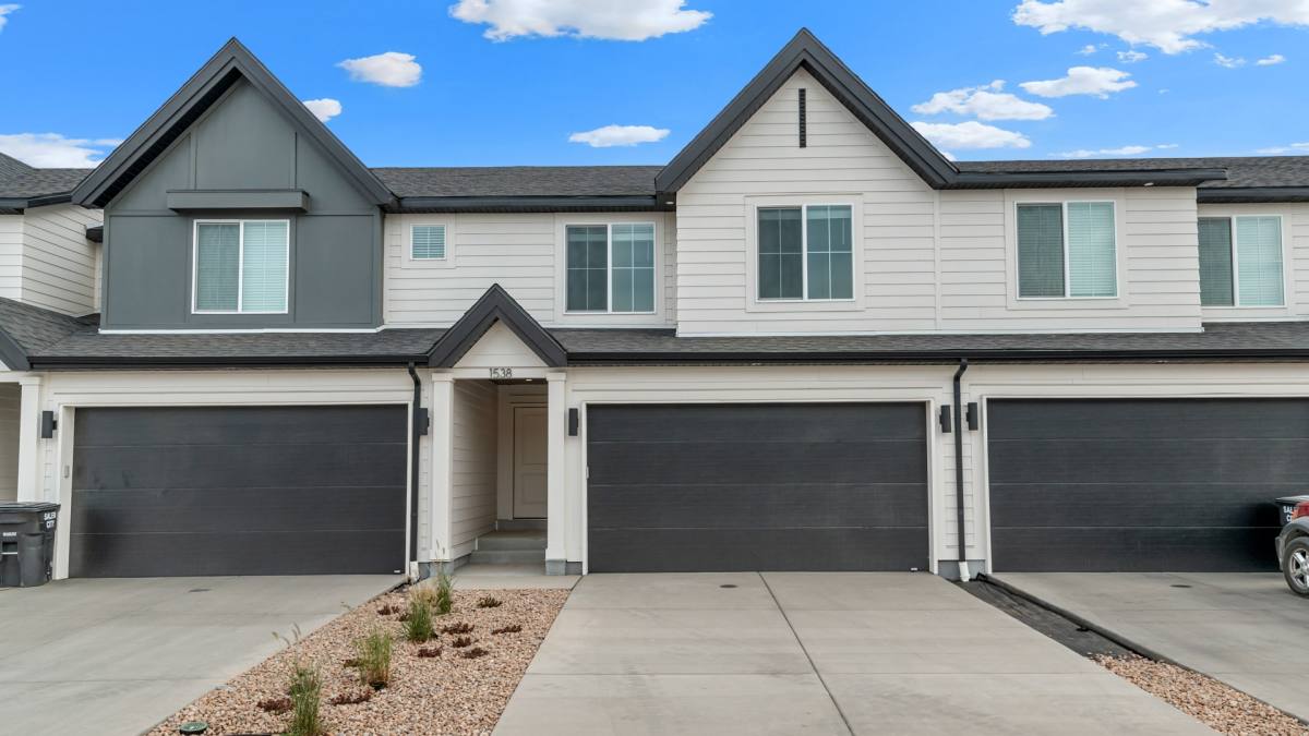 Townhouse for rent at 655 N 1850 E, Salem, UT 84653