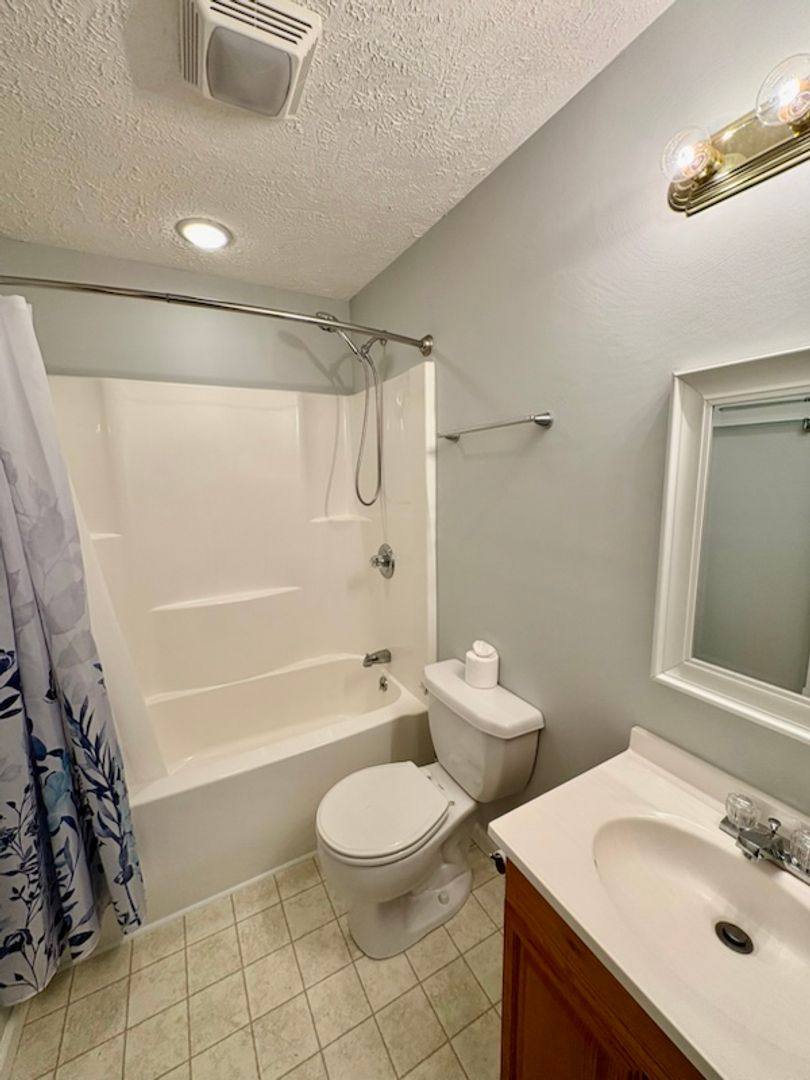 House for rent at 160 Burning Oaks Dr, Sevierville, TN 37876