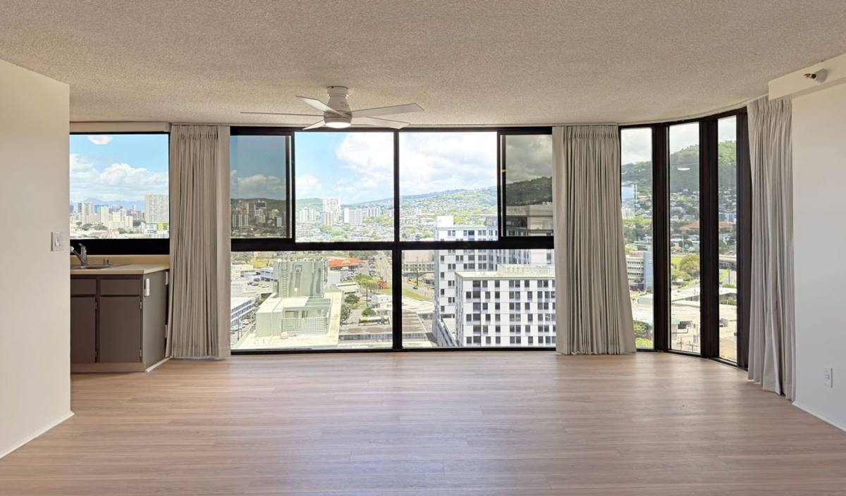 Apartment for rent at 2724 Kahoaloha Lane, Honolulu, HI 96826