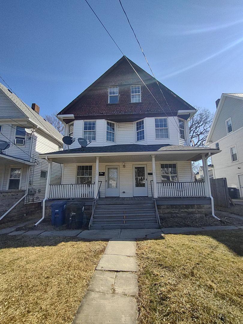 Apartment for rent at 1459 Ridgewood Ave, Lakewood, OH 44107