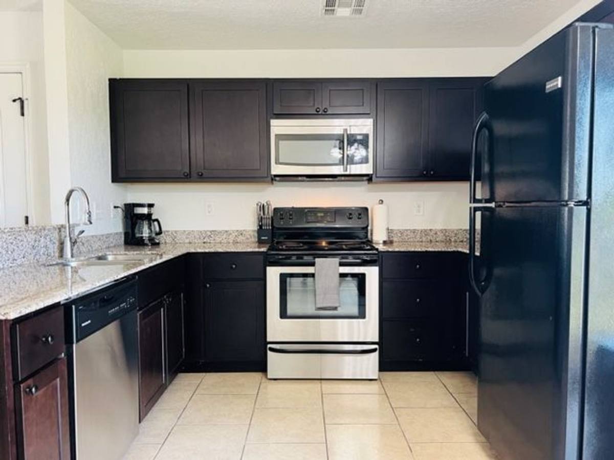 Townhouse for rent at 20849 Landmark Dr, Harrah, OK 73045